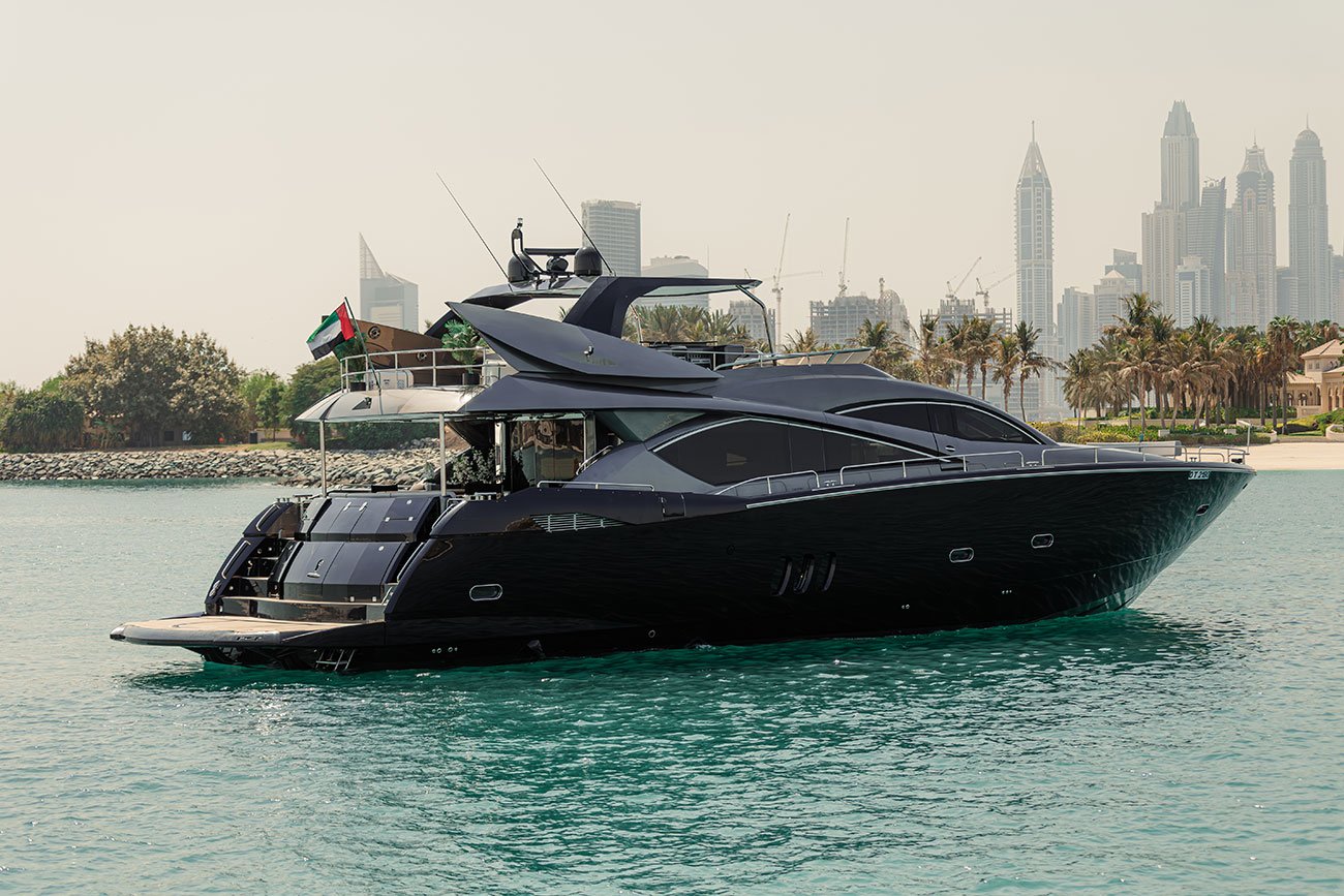 82ft-luxury-yacht-rental-matrix-dubai-2-1