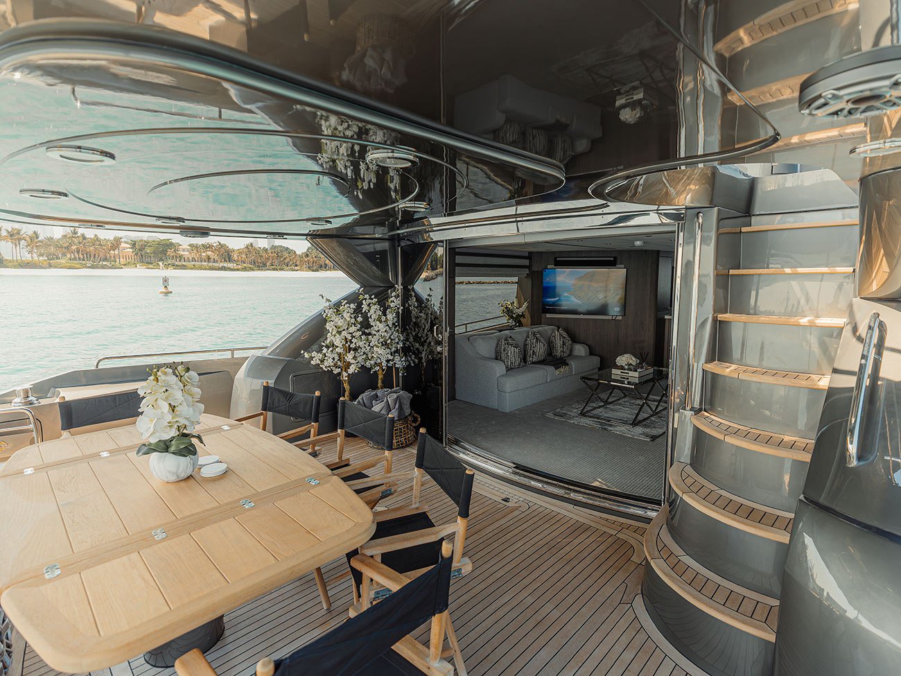 82ft-luxury-yacht-rental-matrix-dubai-8-1