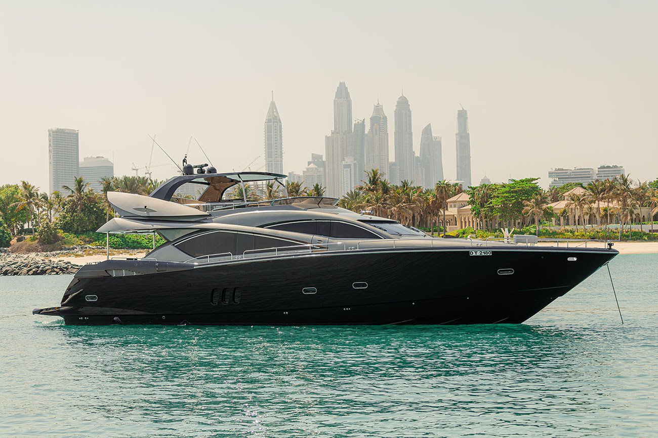 82ft-luxury-yacht-rental-matrix-dubai-8