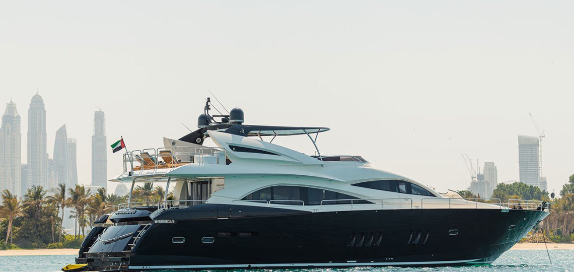 luxury-yacht-notorious-dubai-charter18-1