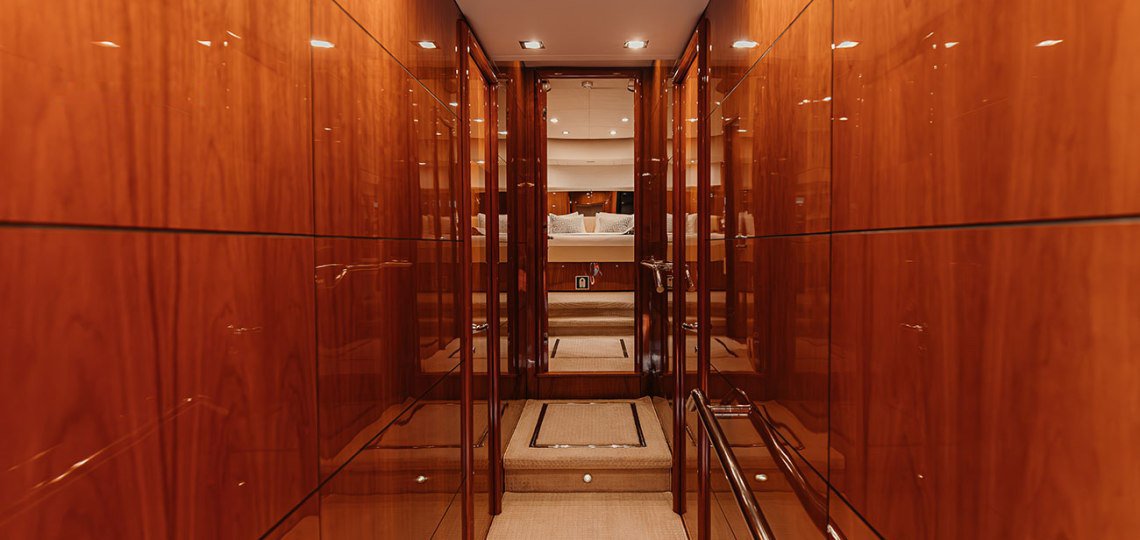 luxury-yacht-notorious-dubai-charter3